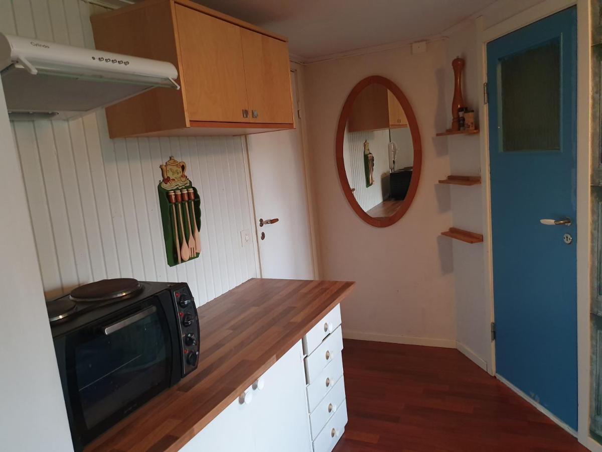 Lugnt Boende Intill Ljungbyan Ljungbyholm エクステリア 写真
